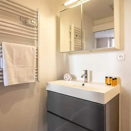 Apartment C039-appartement Lumineux Au Suquet Pour 3 Personnes Cannes